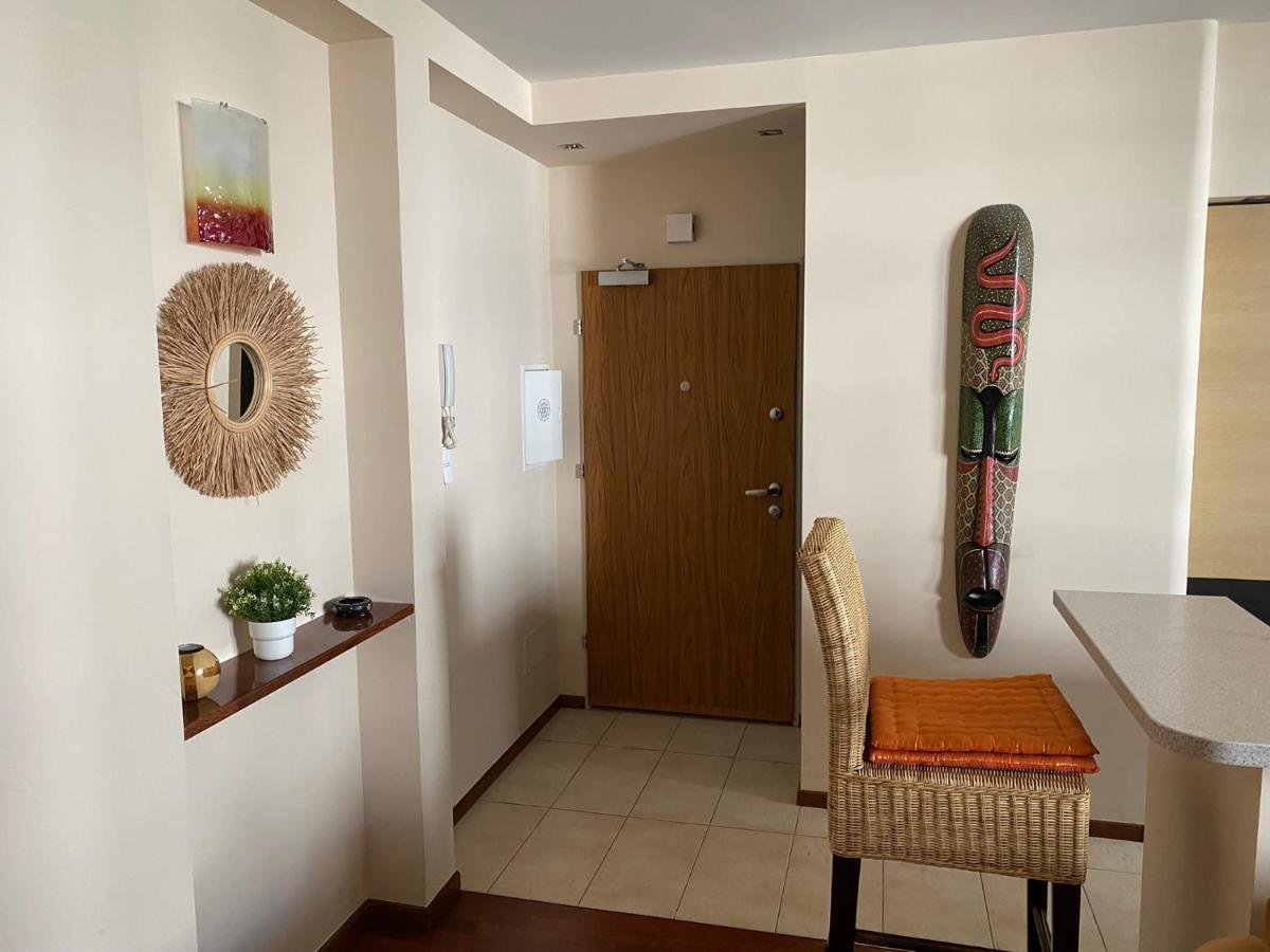 Orientalny Apartamento Varsóvia Exterior foto
