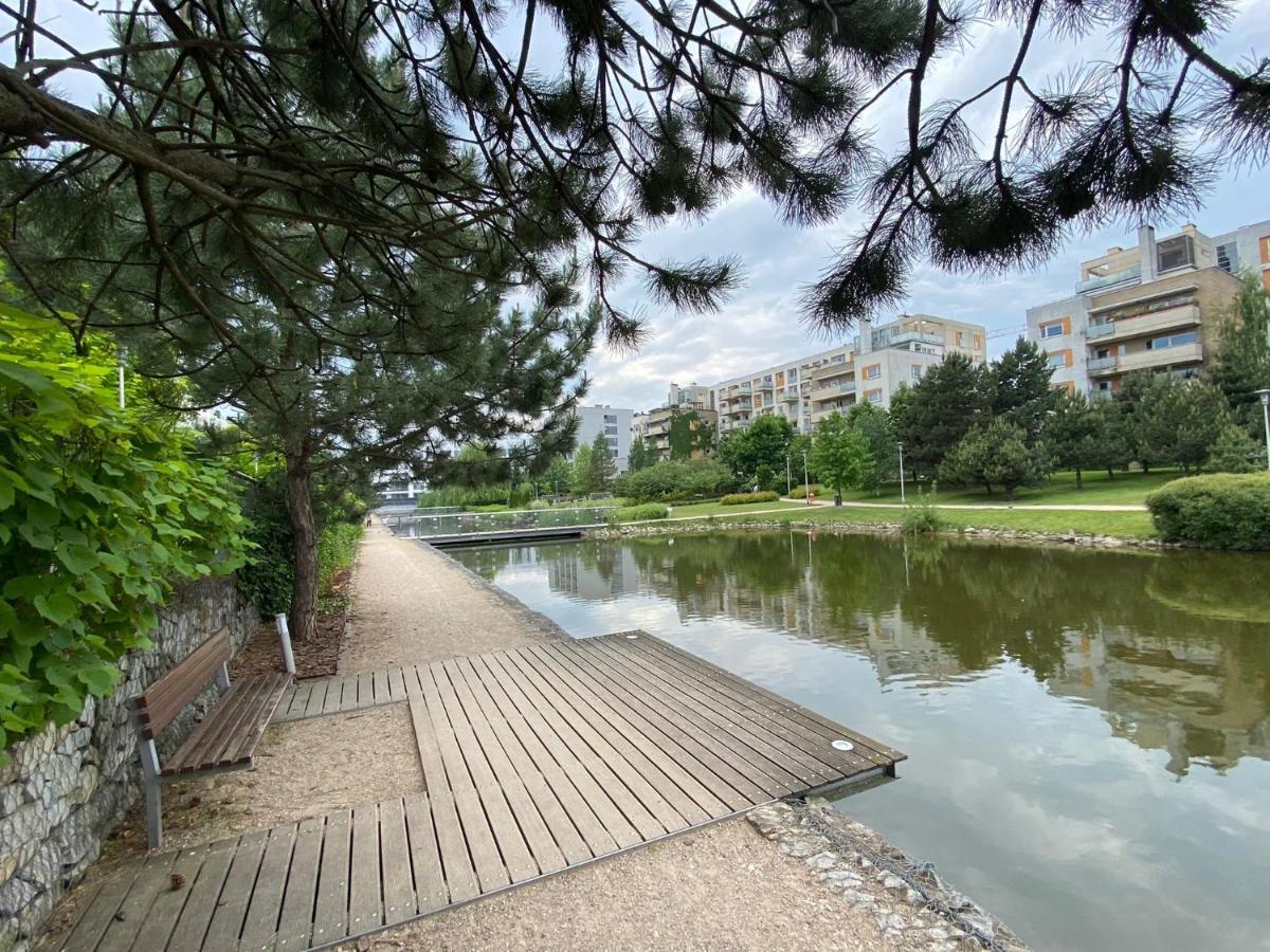 Orientalny Apartamento Varsóvia Exterior foto